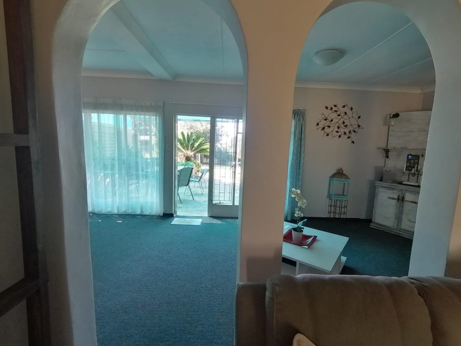 To Let 5 Bedroom Property for Rent in Generaal De Wet Free State